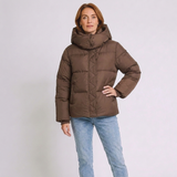 Women's Quilted Puffer Jacket with Warm Elegant Design